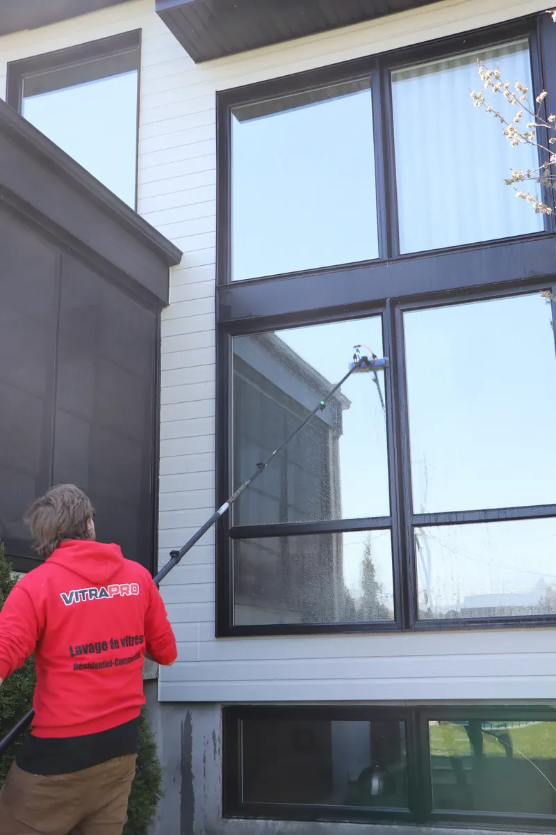 Entretien de Vitres à Saint-Laurent - VitraPro